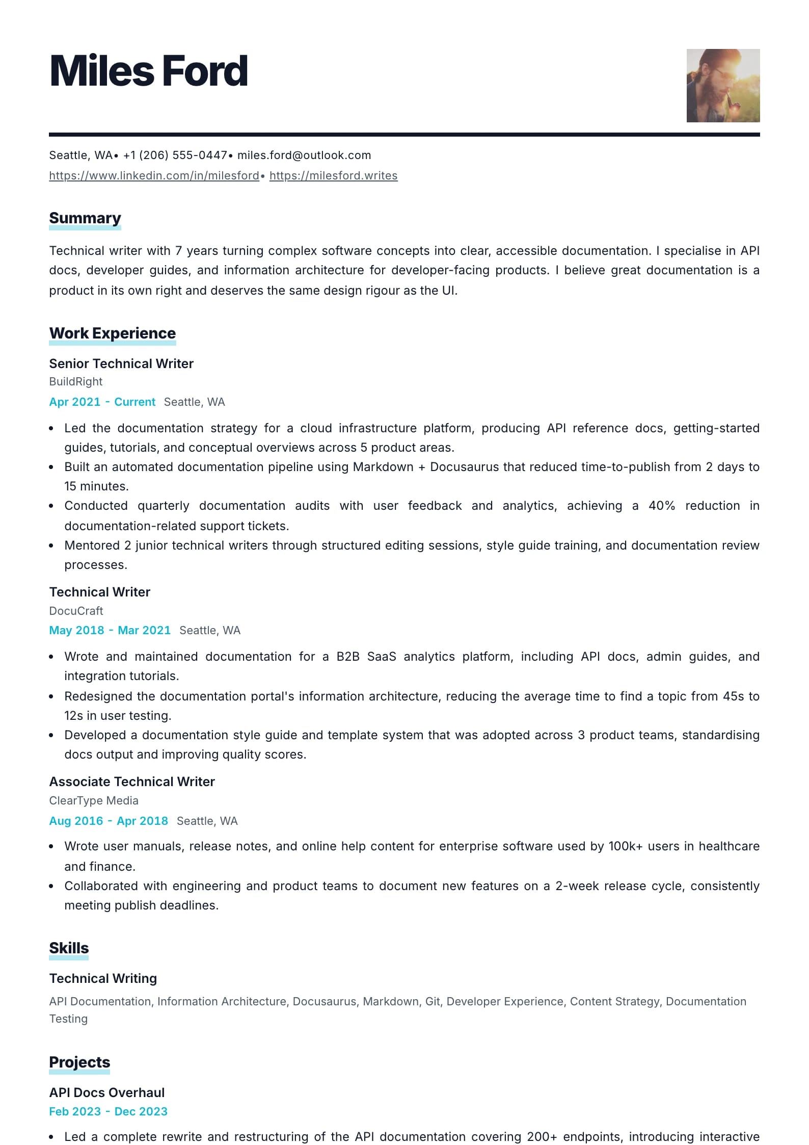 Bold Type resume template